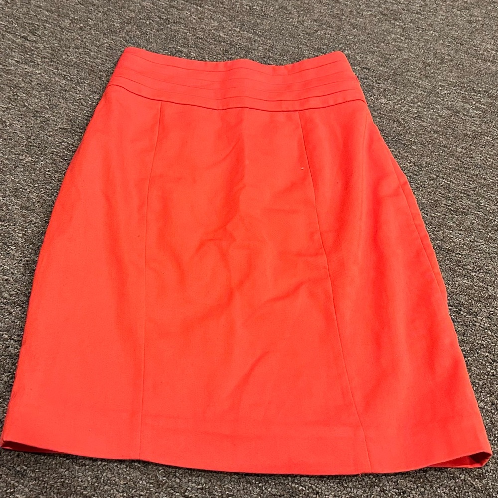 EUC! H&M Skirt Womens Size 2 Red Bodycon Straight & Pencil Career Basics